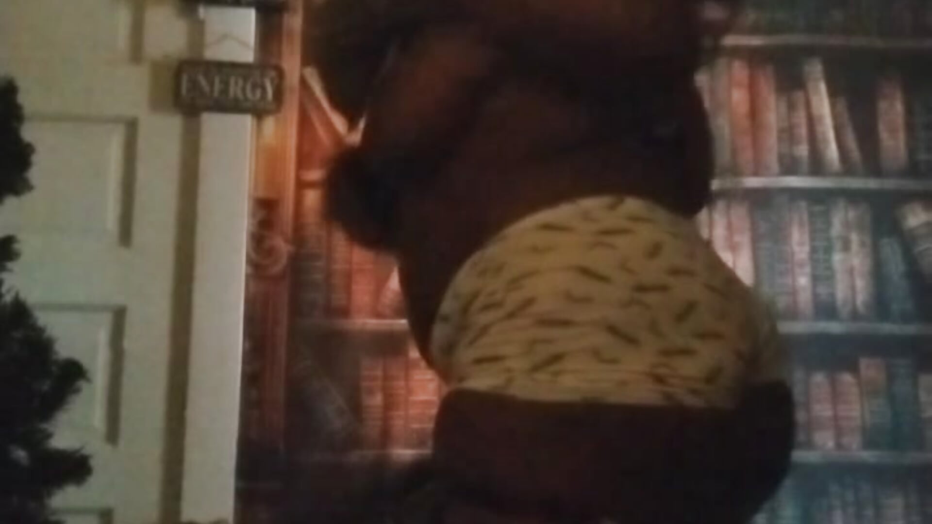 behind x - ক্যাম মডেল VenezuelaLuxeNoir-এর ভিডিও