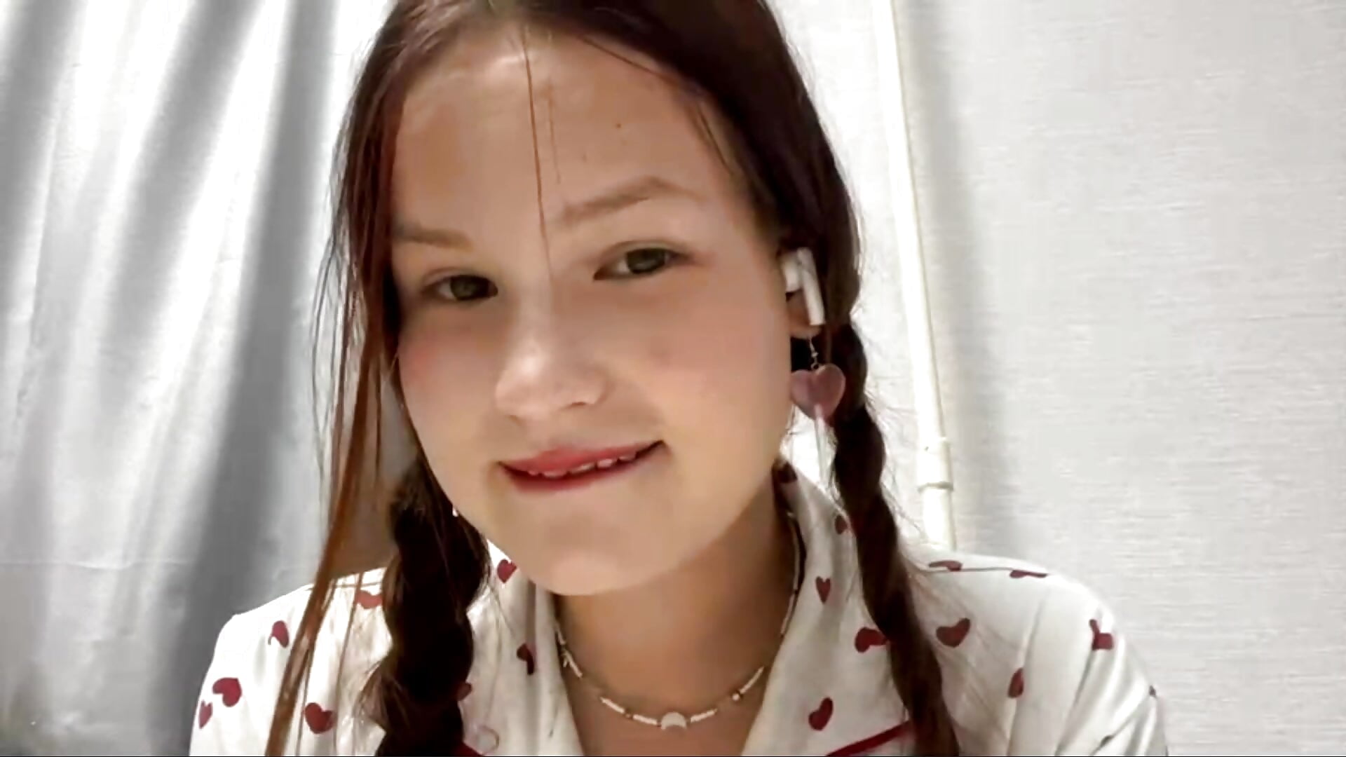 Lick my sweet lips close to cam - video by NancyLosavio cam model