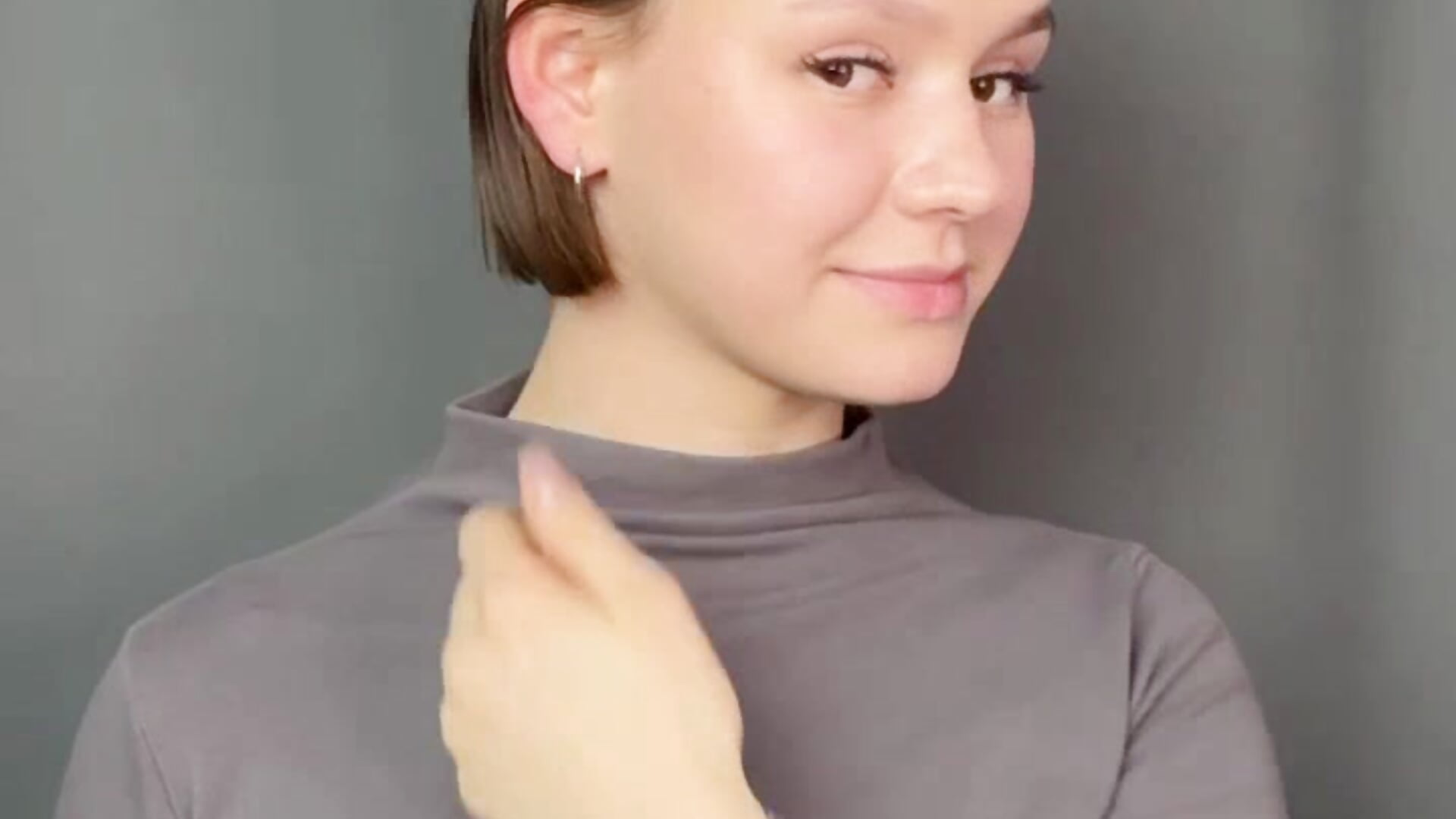 just me - video by DeliaBernon cam model