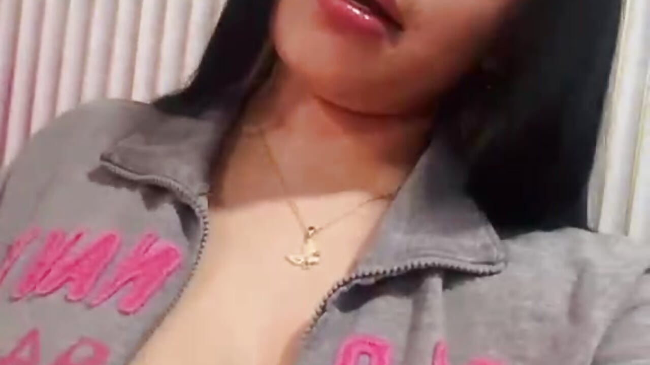 oopps - video di Canndyy_tay1 modella di cam