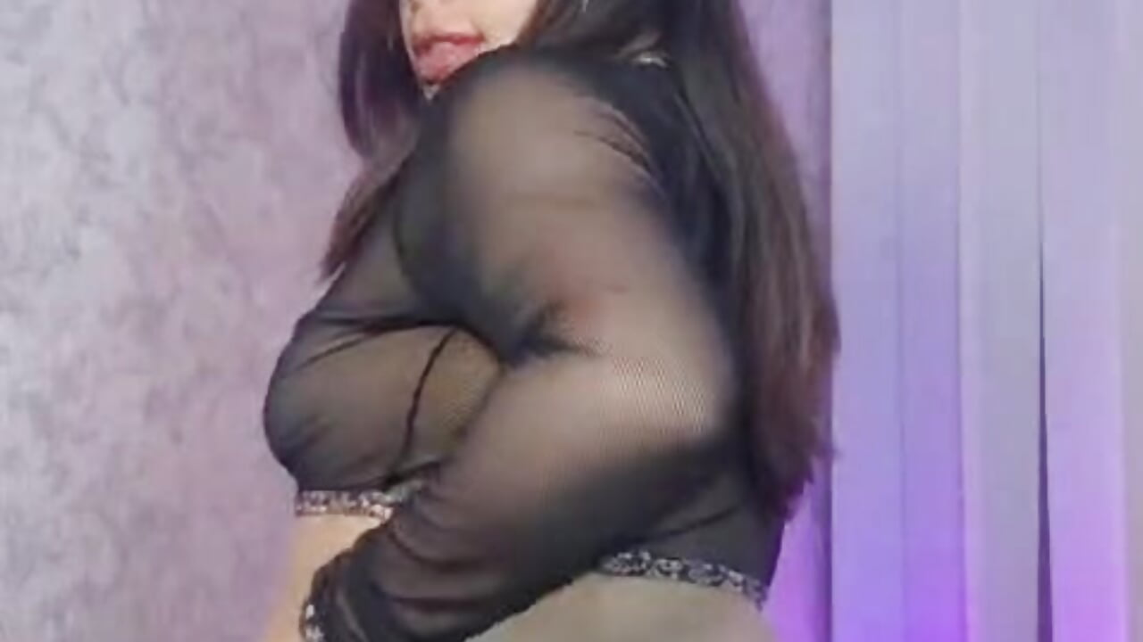 videos 🍑 - luna_velvett_ adlı kamera modelinin videosu