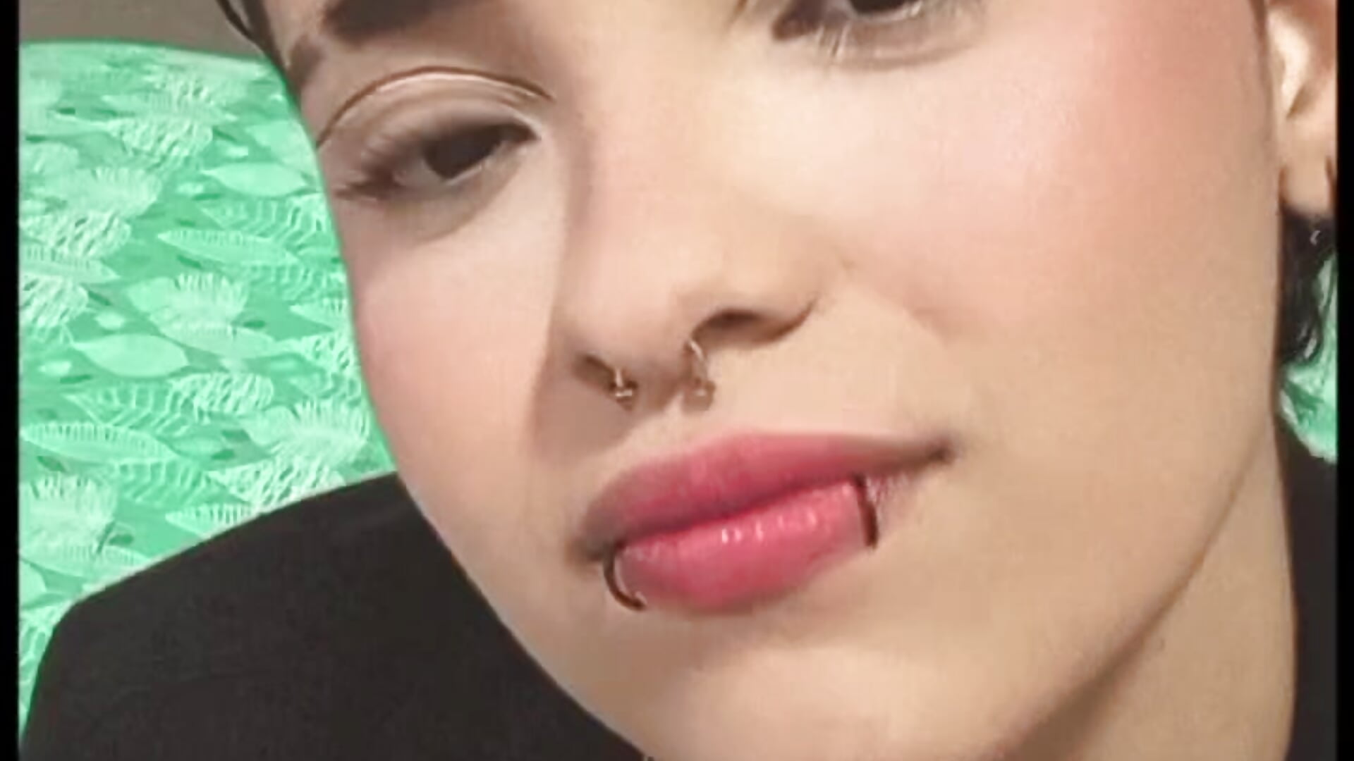 Hola lindos - video của người mẫu cam Cameron_Mitchell