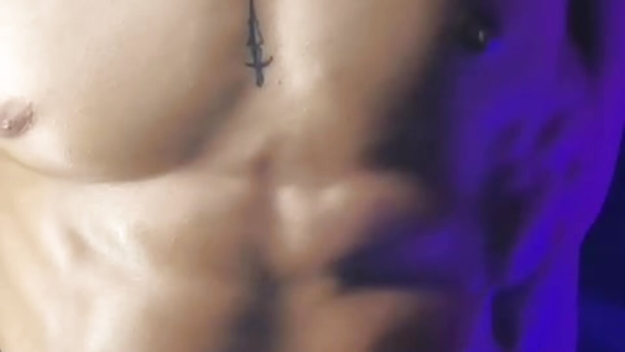 CUTEMAN - vidéo du modèle de showcams blorelopez