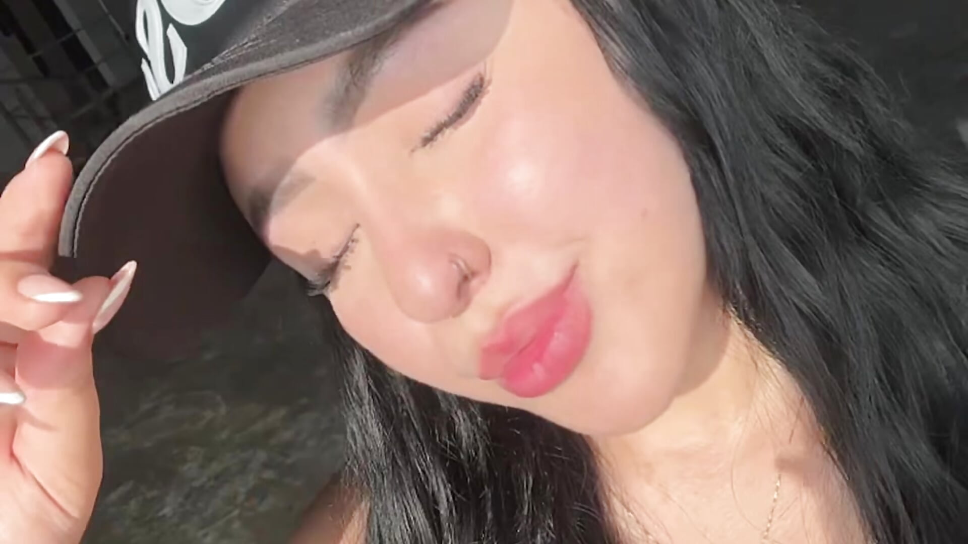 Que solecito ❤️‍🔥☀️🥵 - วิดีโอโดย MiaAstra โมเดลแคม