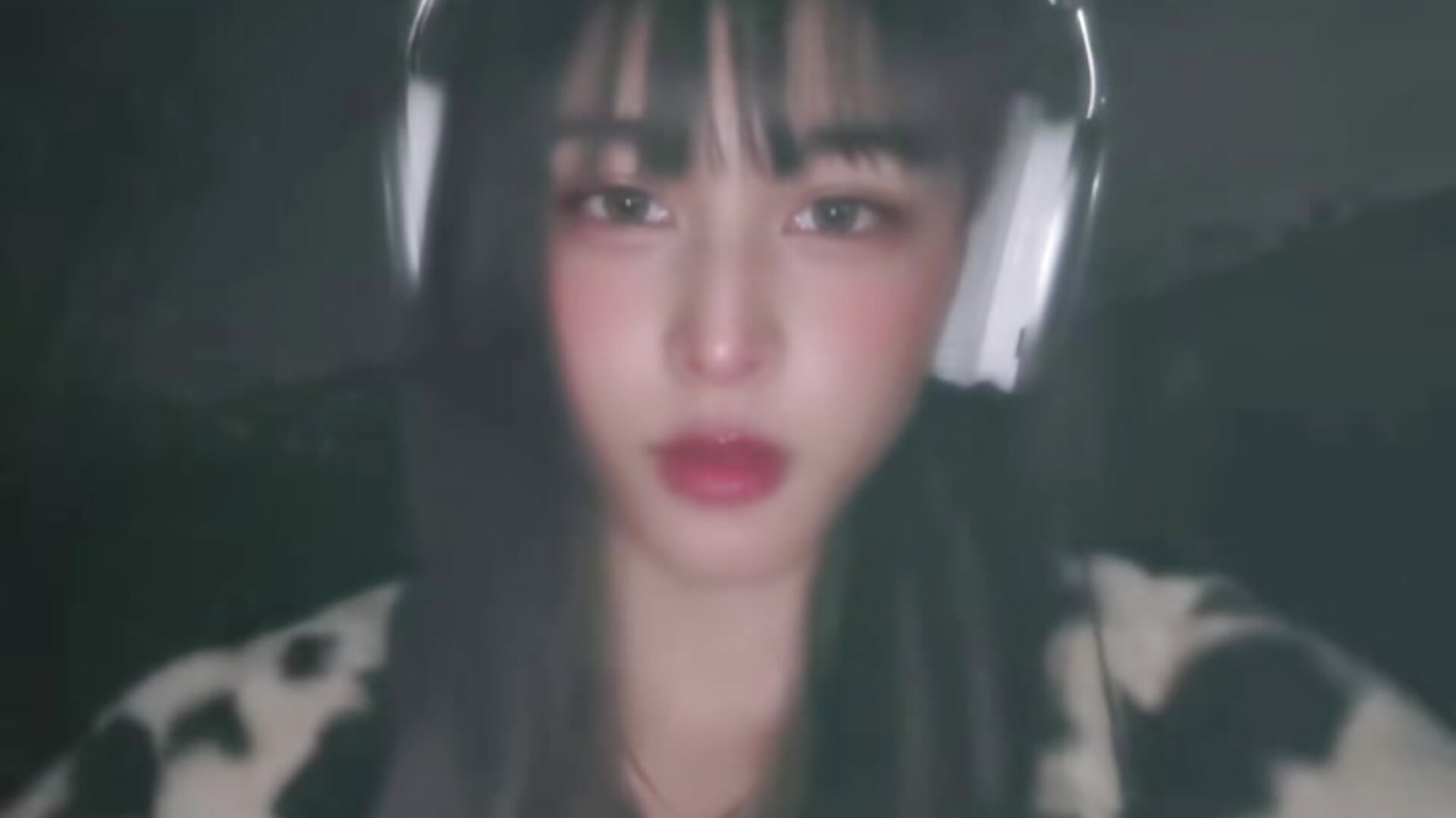 me - video by niina_1935 cam model