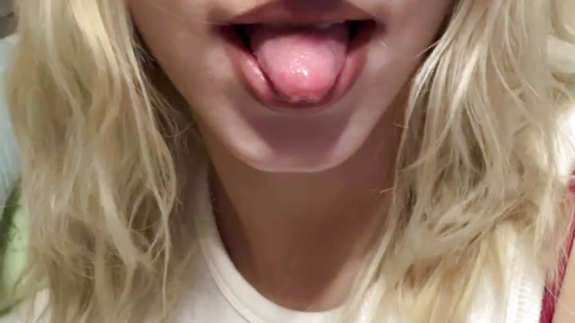 IMG_8421 - video by sugarplum_x cam model