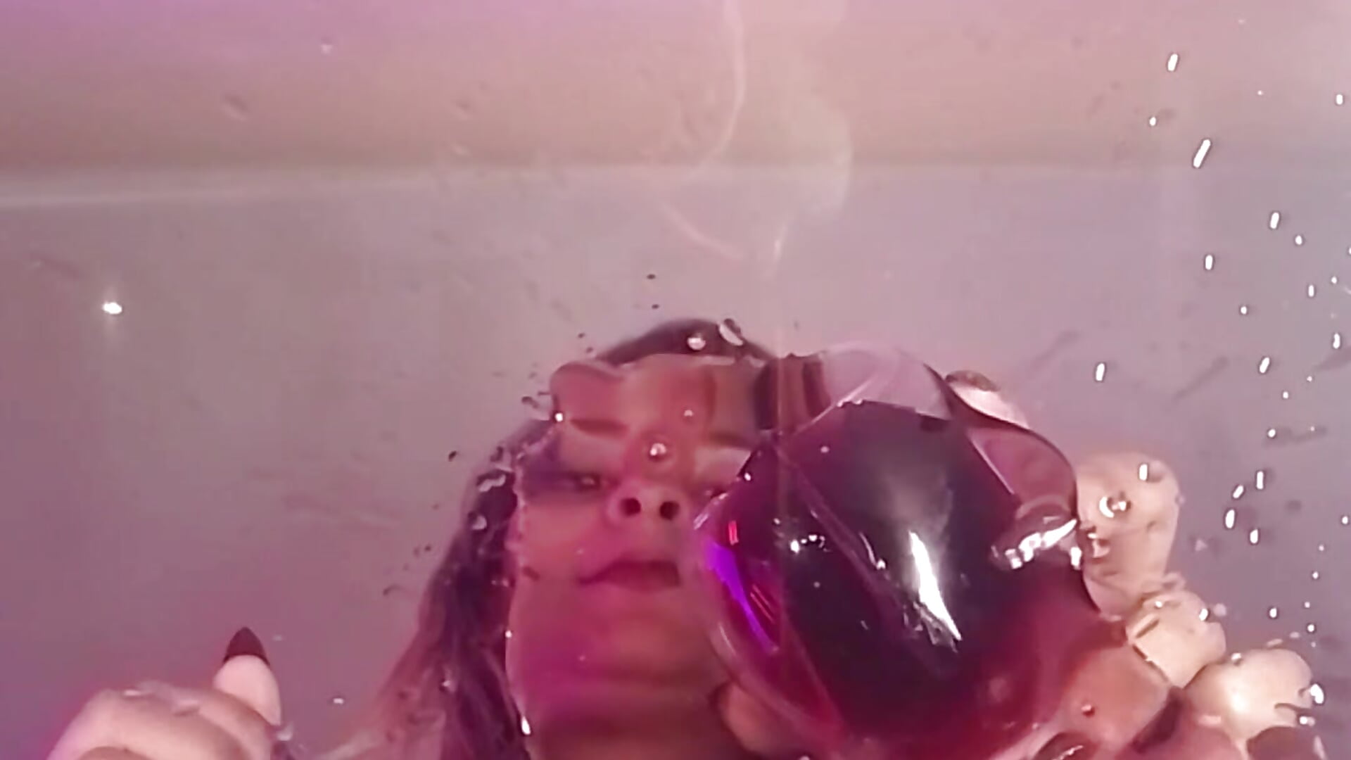 Mistress face sitting - video by LaReineCleo cam model