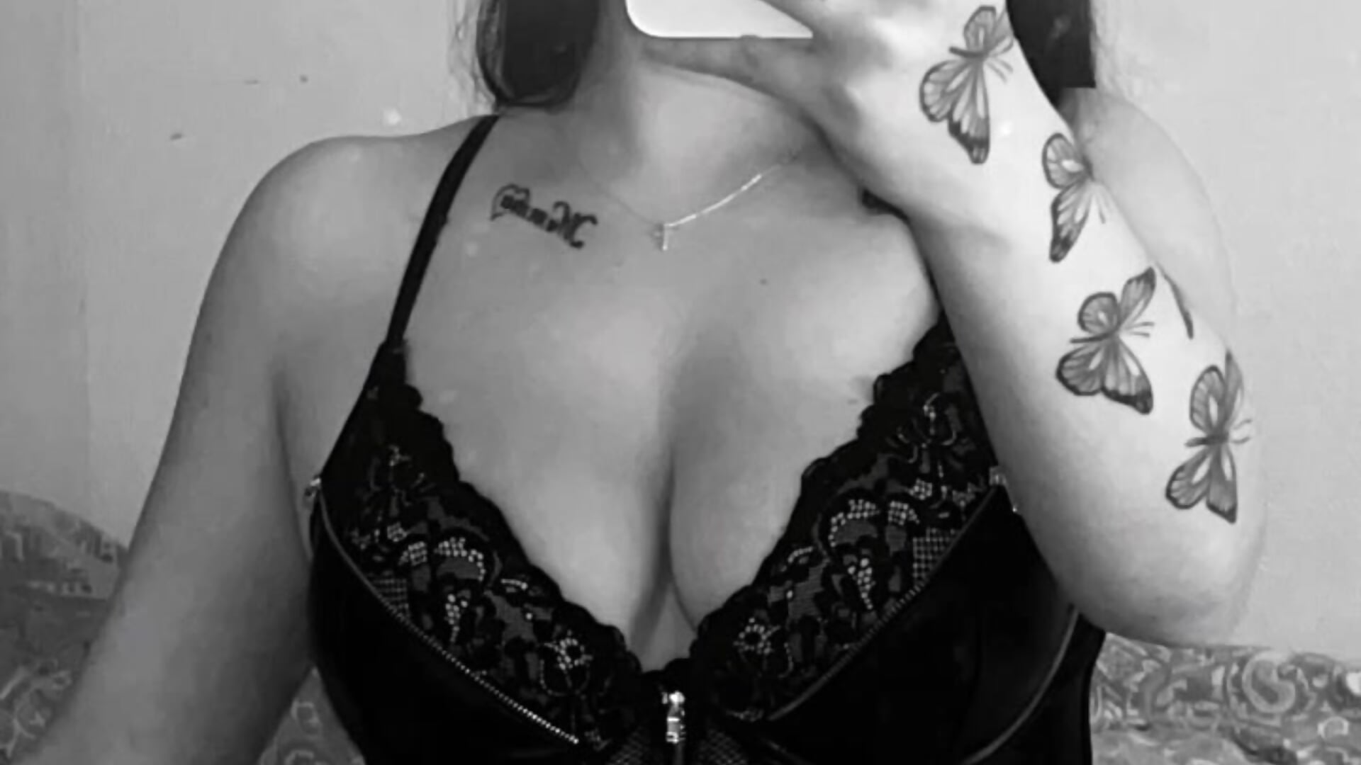 Me - video oleh Ghostbabby0 kamera model