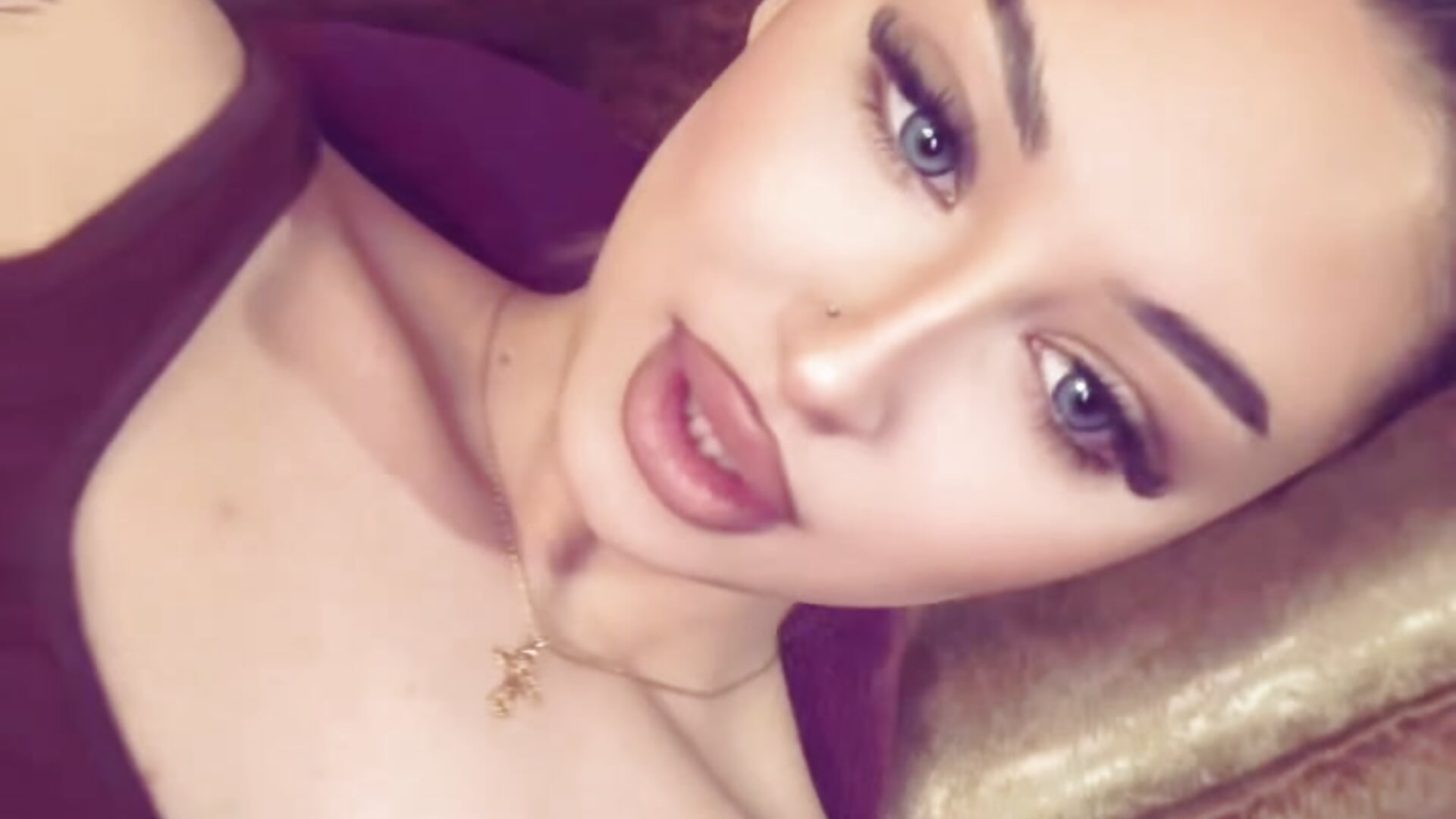 Numero 1!💁🏼‍♀️ - clip cu Kylie_One model videochat