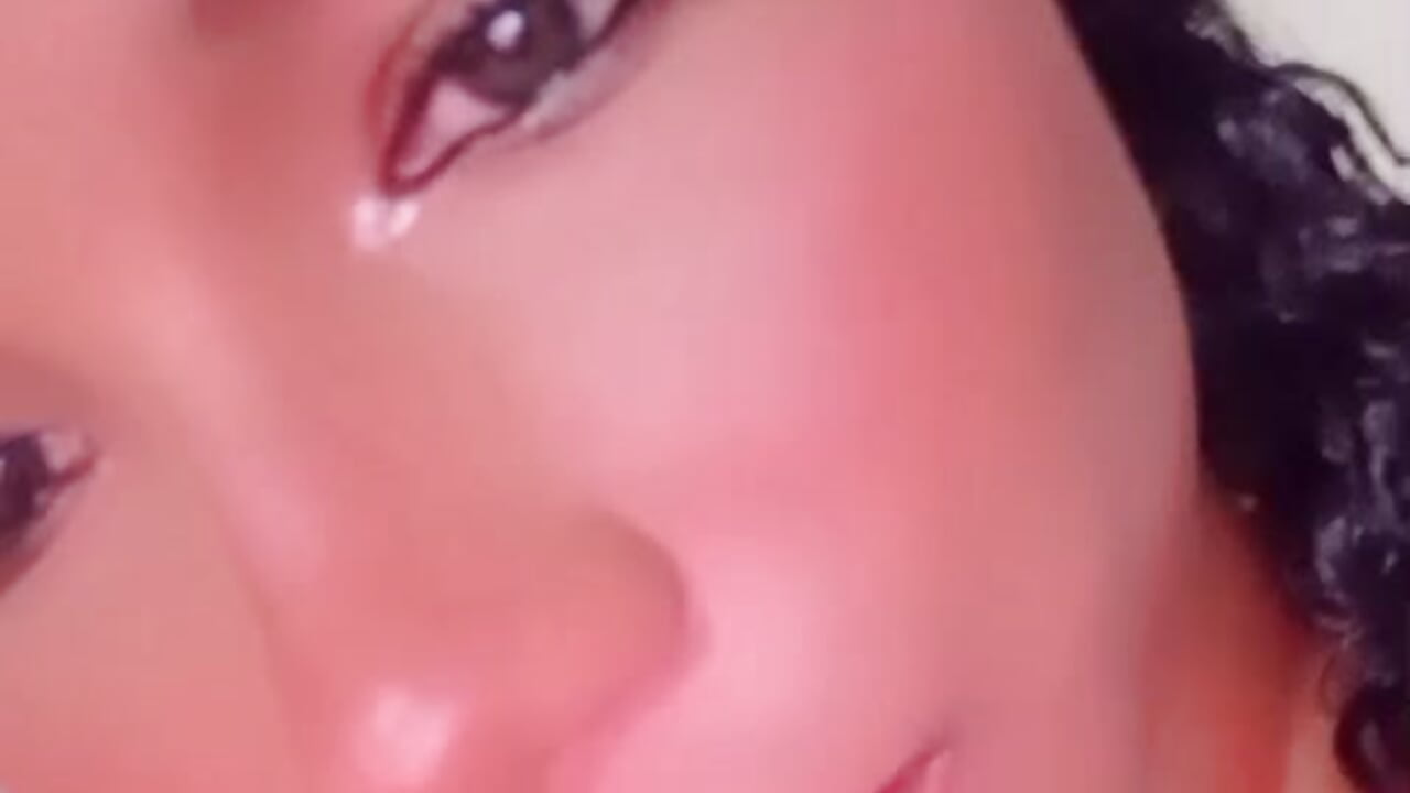 Un saludito - відео від вебкаммоделі catiusca_reyes_03