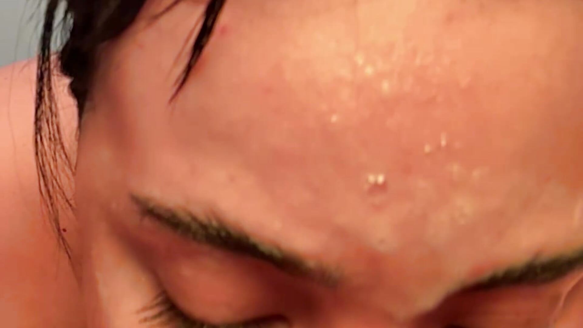 My neighbor loves me to fill his cock with saliva, he says I do it better than his wife - emy_eviee adlı kamera modelinin videosu