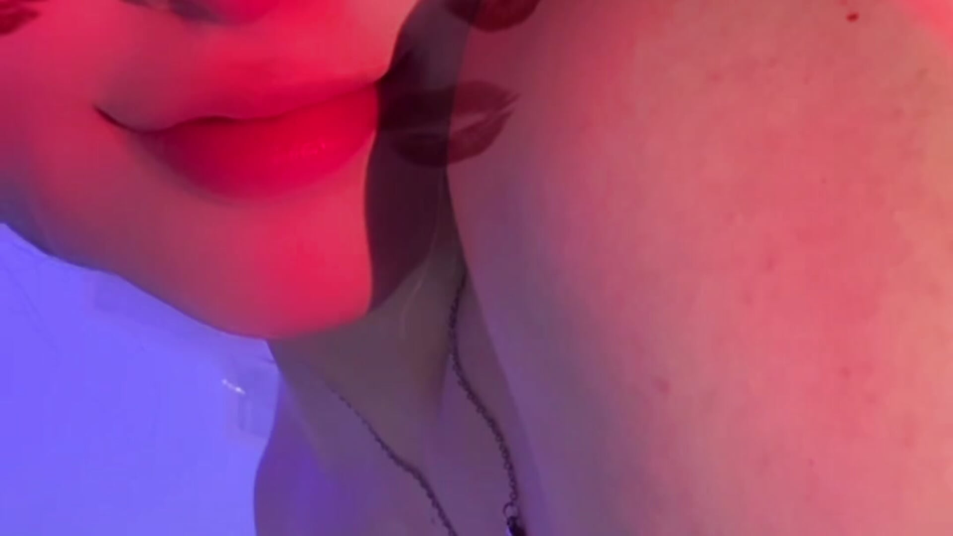 hi my sweethearts 💖 I couldn’t let Valentine’s pass without spoiling you a little… ready?  🫦 - GabyRose9 캠 모델의 동영상