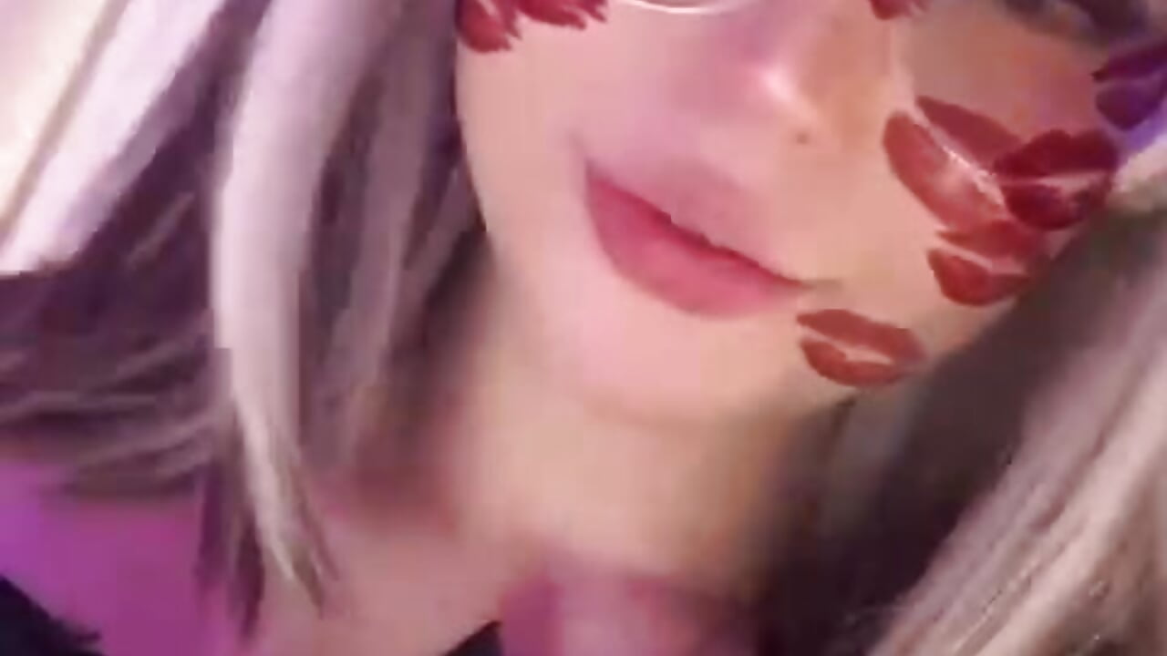 Dying to shake it, but still looking for a safe place to do it. 😉✨ - clip cu GabyRose9 model videochat