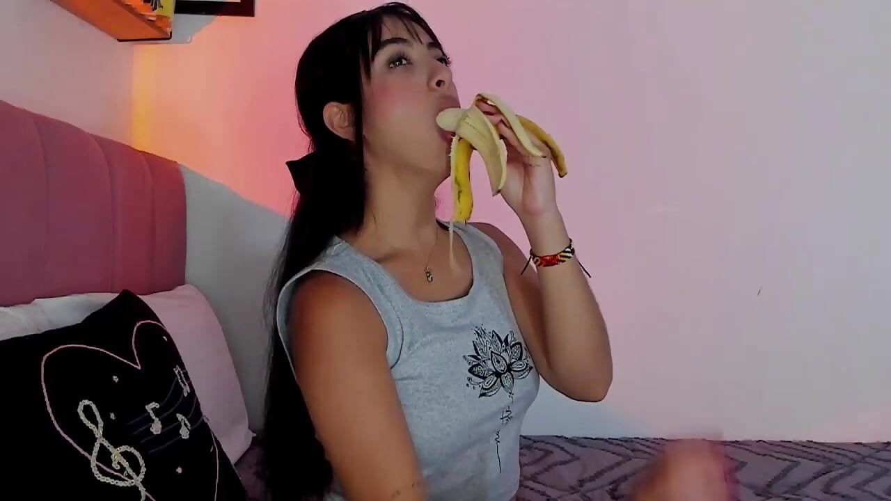 Fuck My Mouth 🥵 - vidéo du modèle de showcams Issabella001