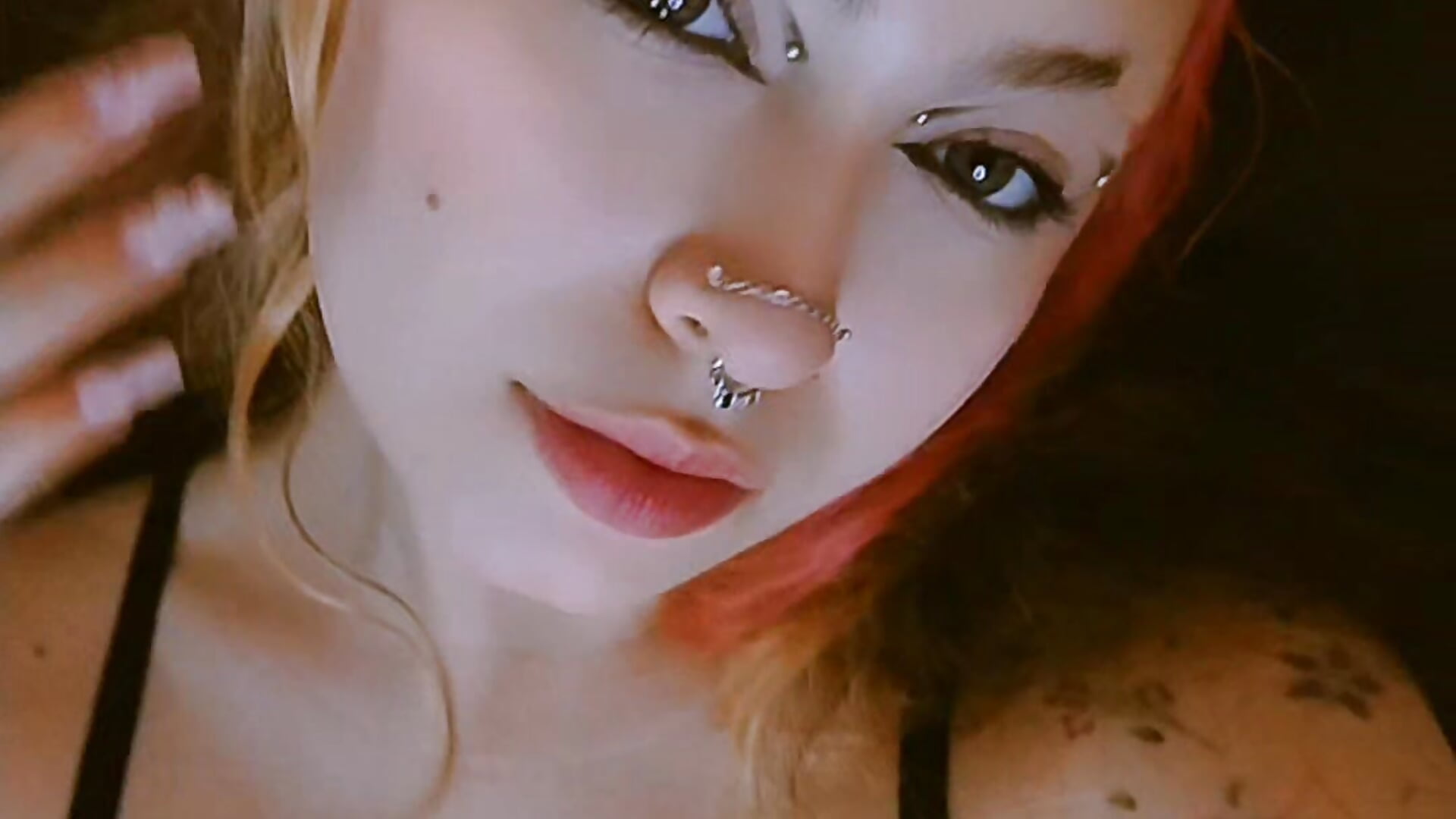 Naughty Girl 👅 - video by MarieTaylor_ cam model