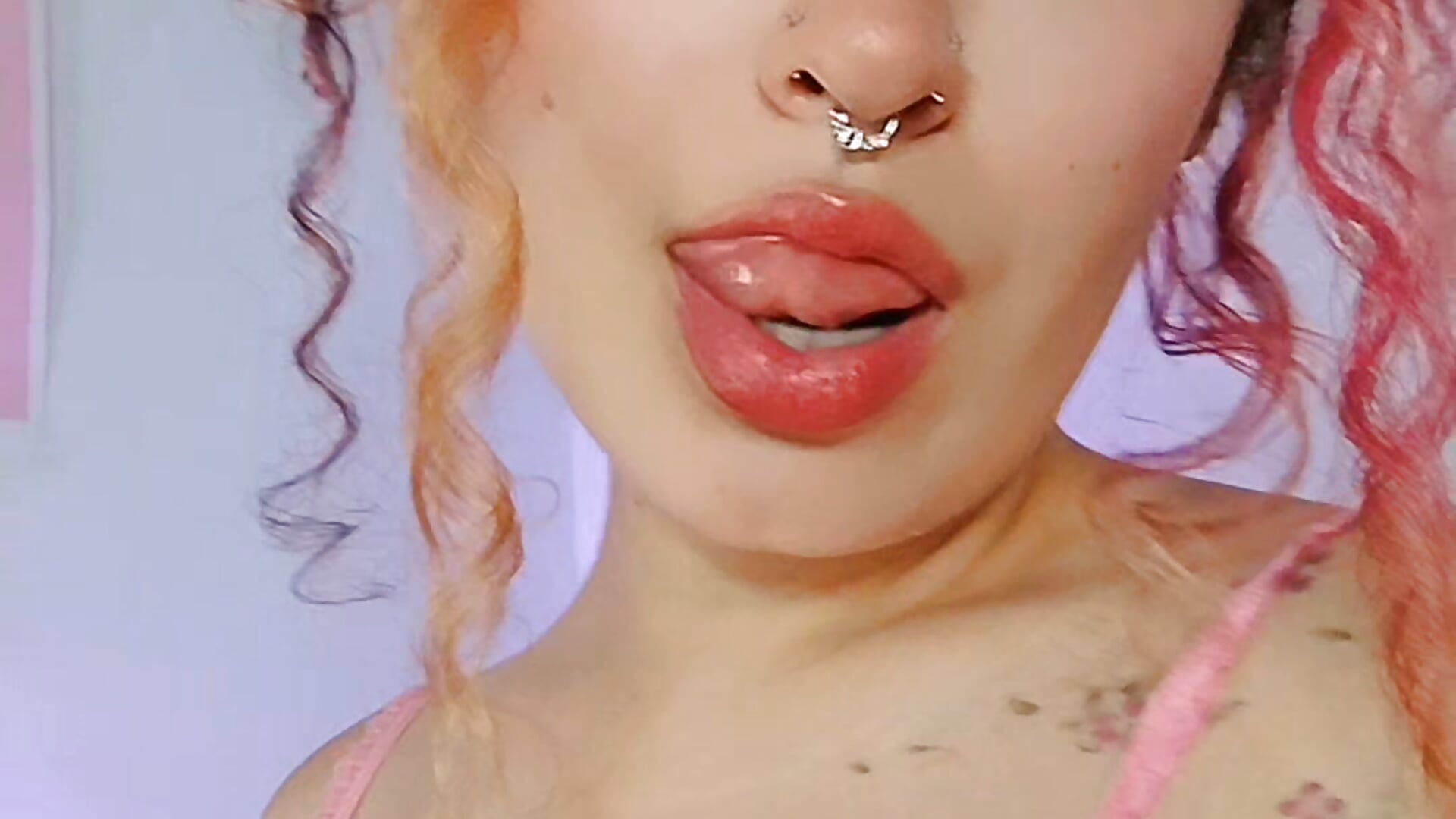 Fun in this room 🙈😋 - Vídeo de MarieTaylor_, modelo de vídeos