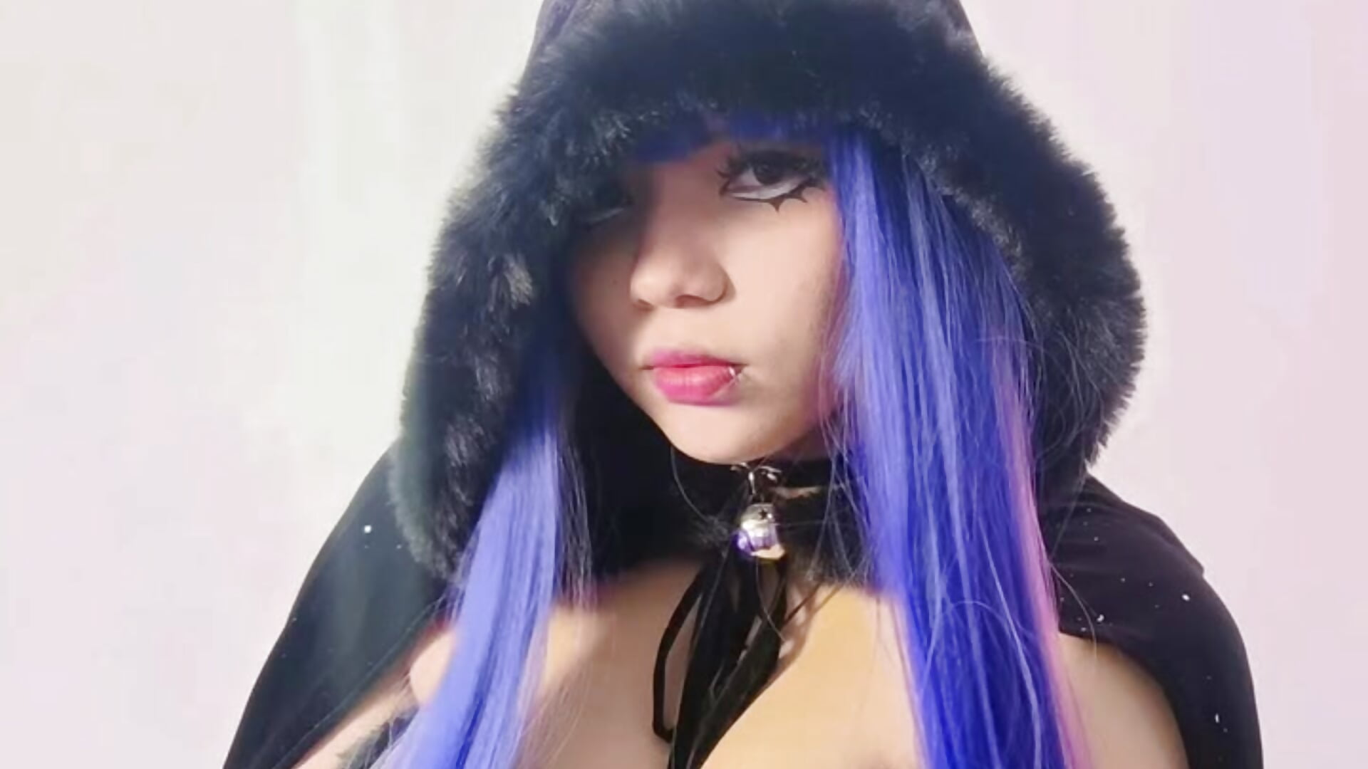 Let me captivate you with the magic of my sensuality😈🫦 - video by cutiecurvyForeign cam model