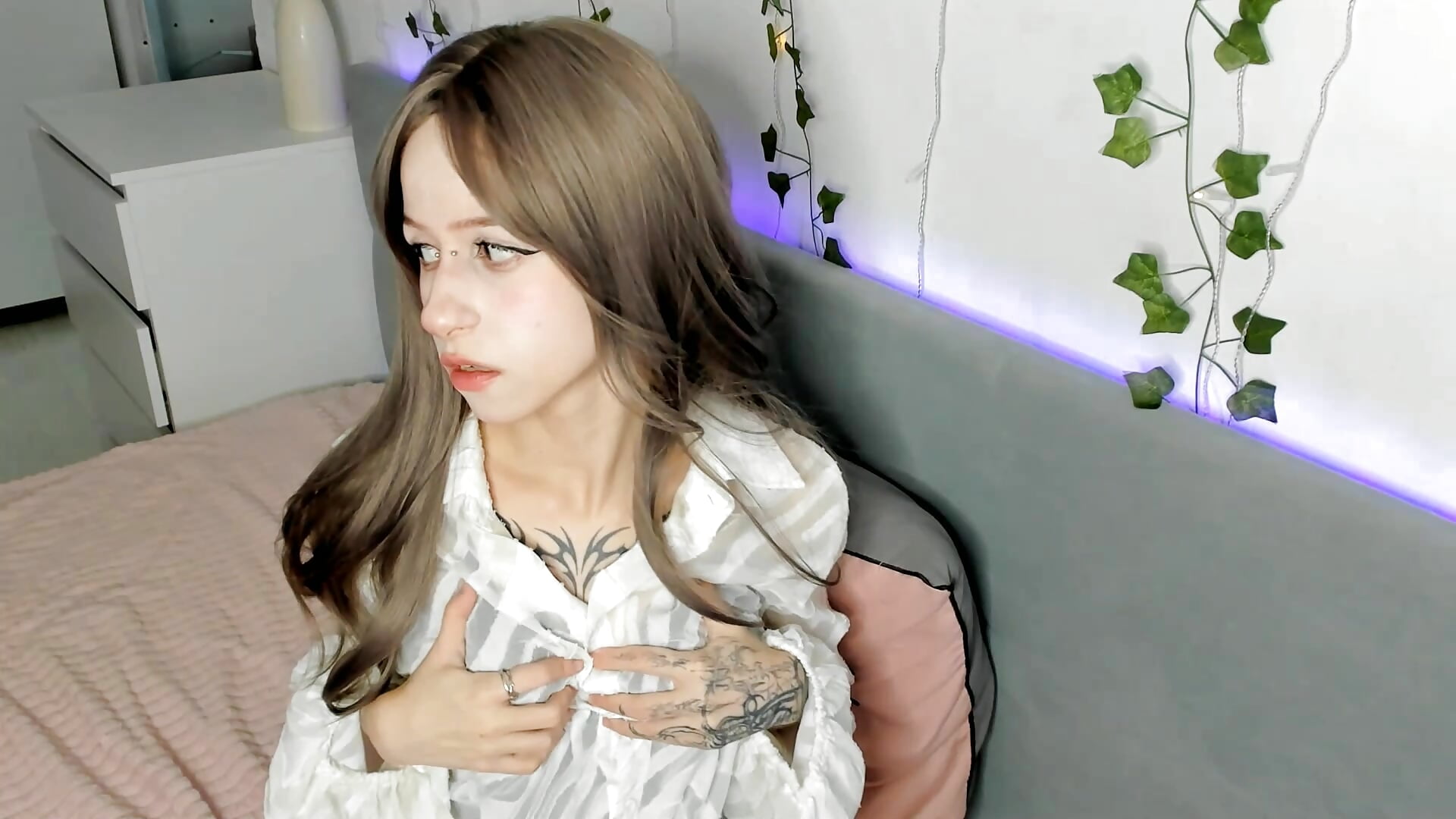 hey! for your viewing - video by Annyme0w cam model