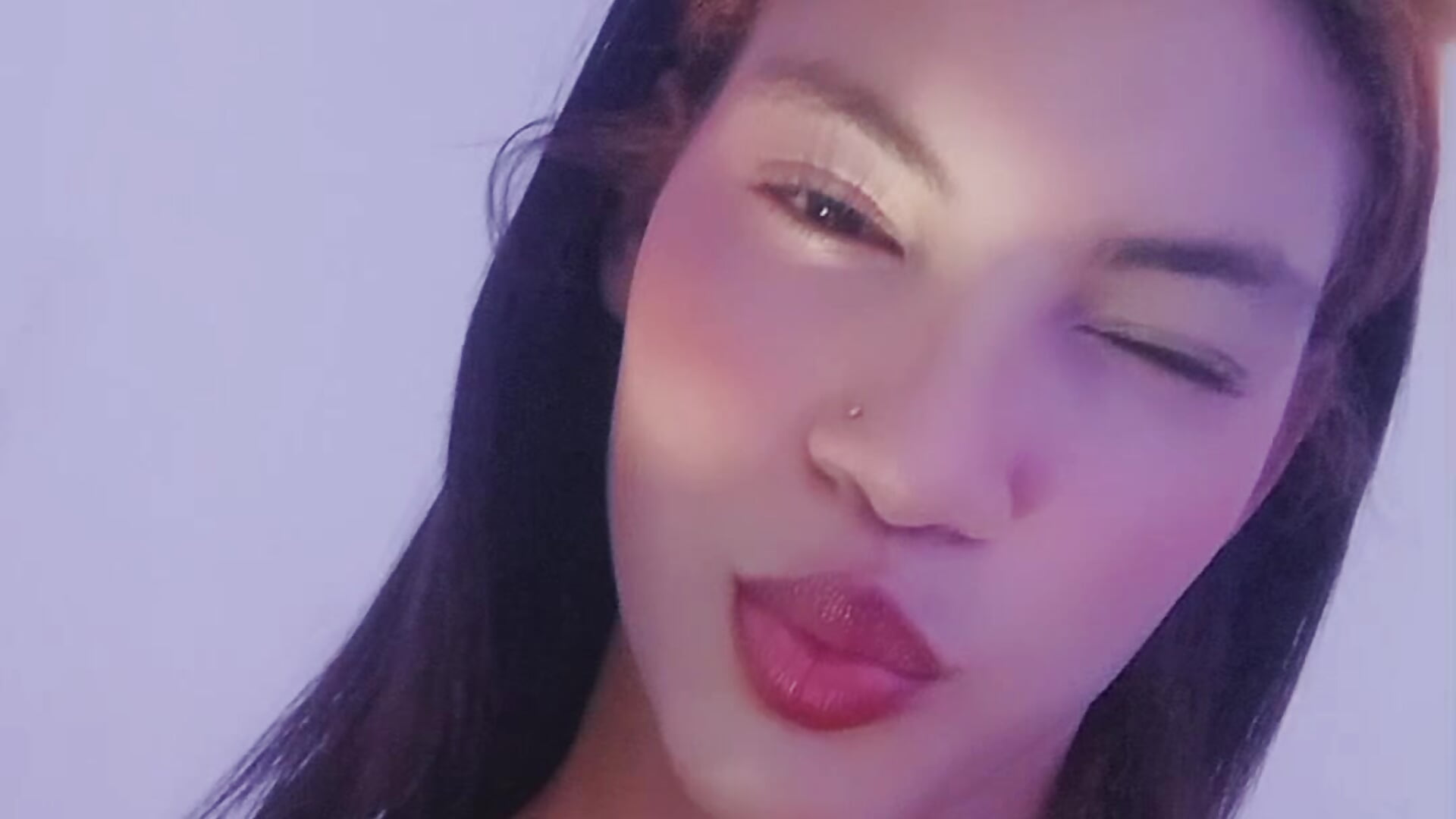 🔥 - video oleh model kamera ginebra-n18