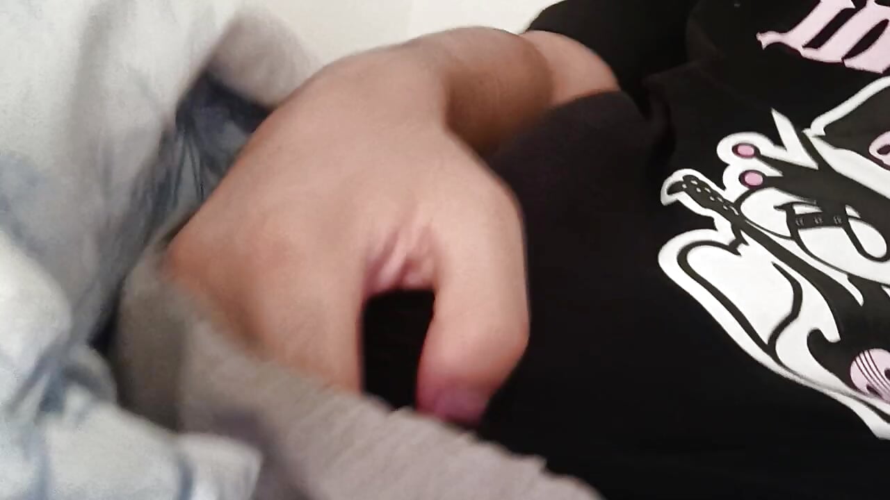 Play with my dick in my Bed (˶˃⤙˂˶) - فيديو من Apolo_Ushi موديل الكام