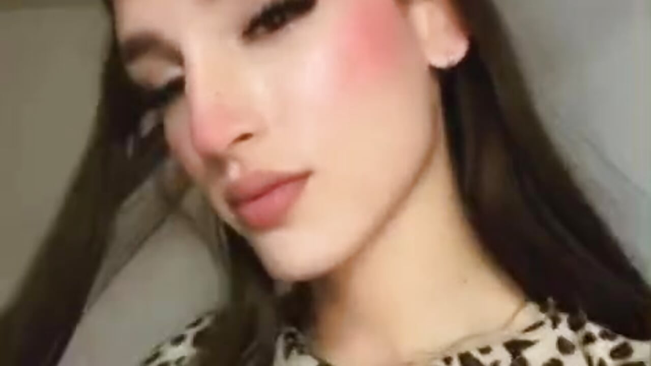 Hey 😍😍😘 - vídeo de Playwithlulut_777 modelo de câmara