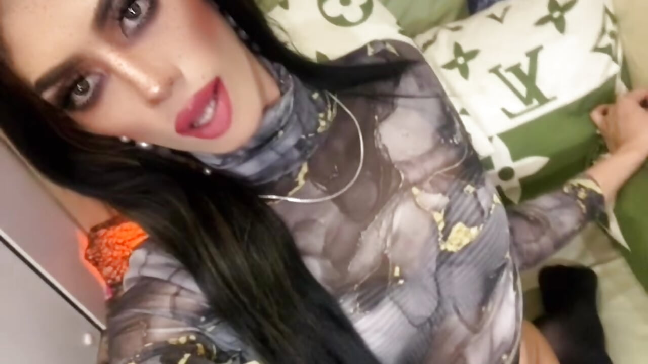 😉😈 - video by highly_starla cam model
