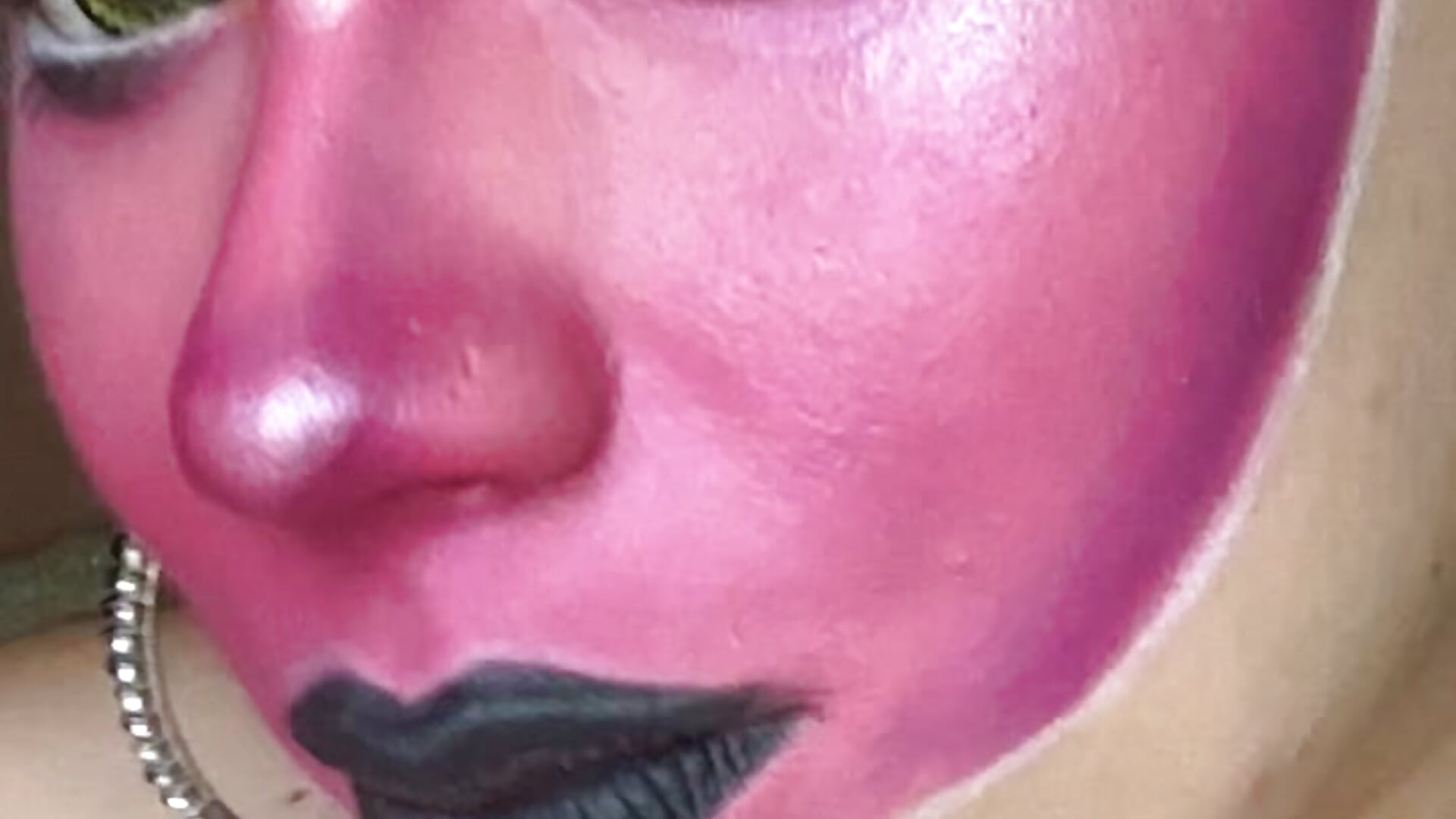 Makeup demon mistress - clip cu MillyHotsoon model videochat