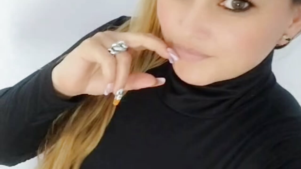 Welcome to my room ♥ - video by Rooxx_ch cam model