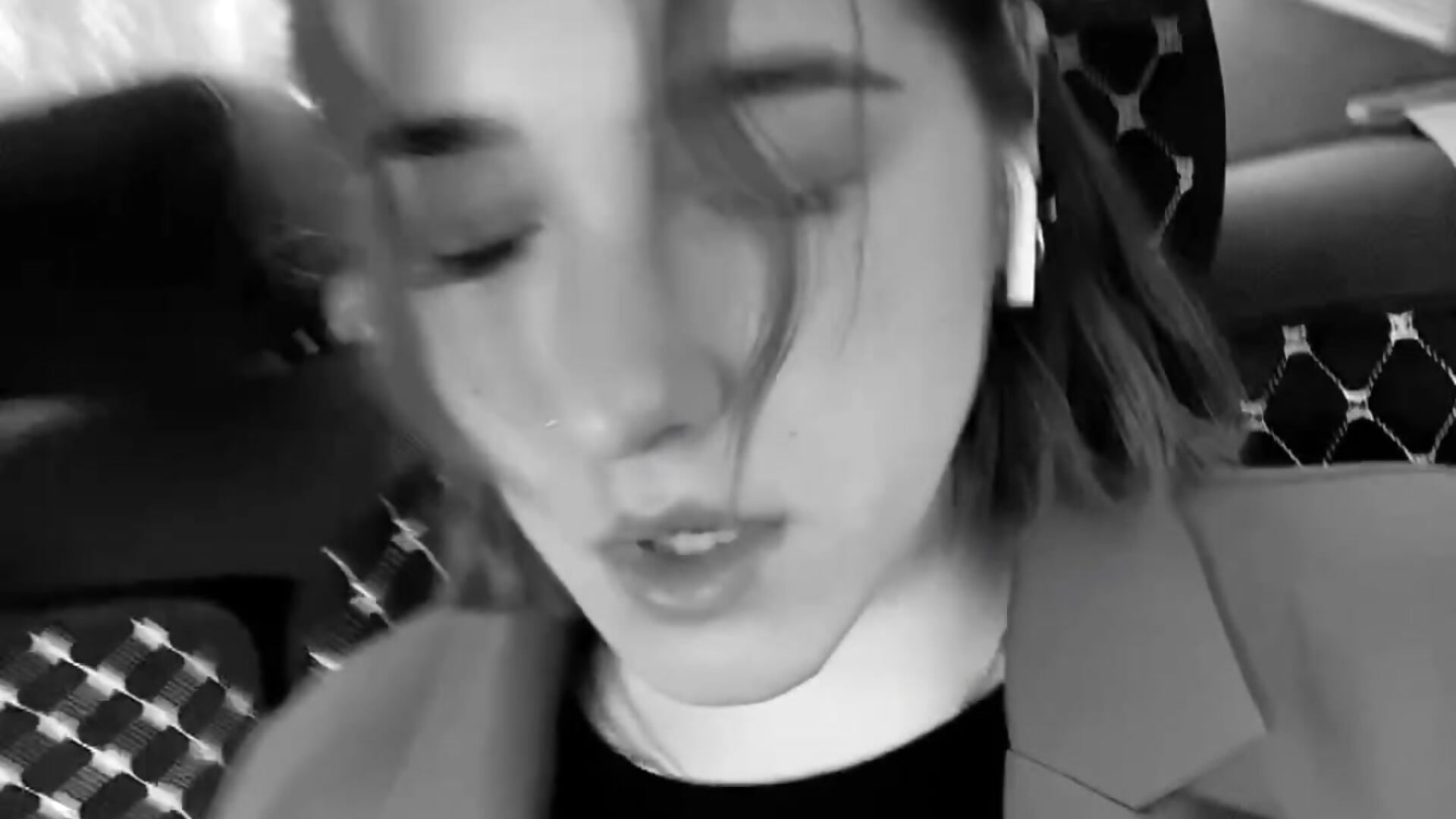 Morning Stretch - video by mally_luxxx cam model