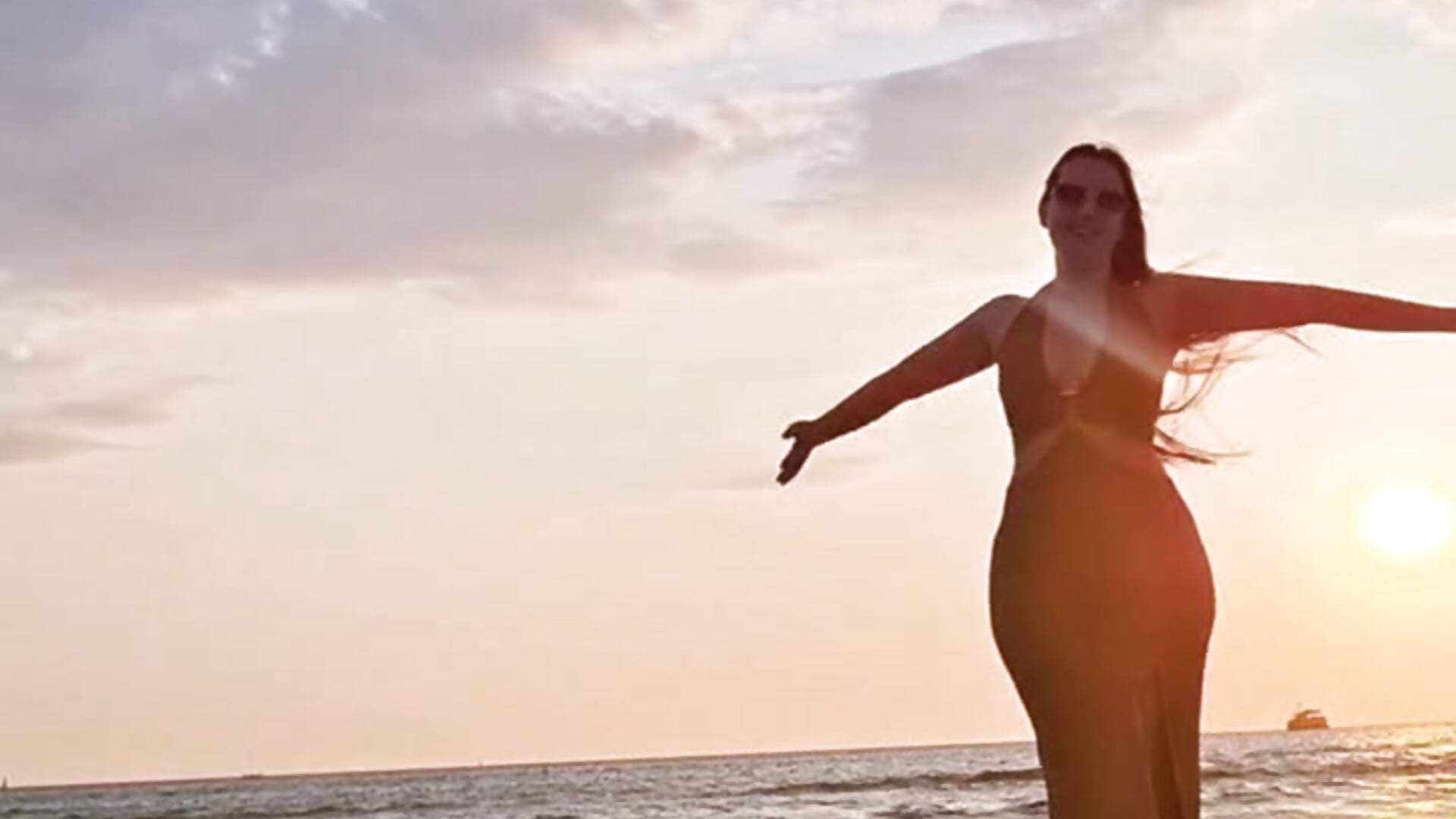 Sea - video by Erica_Brauns cam model