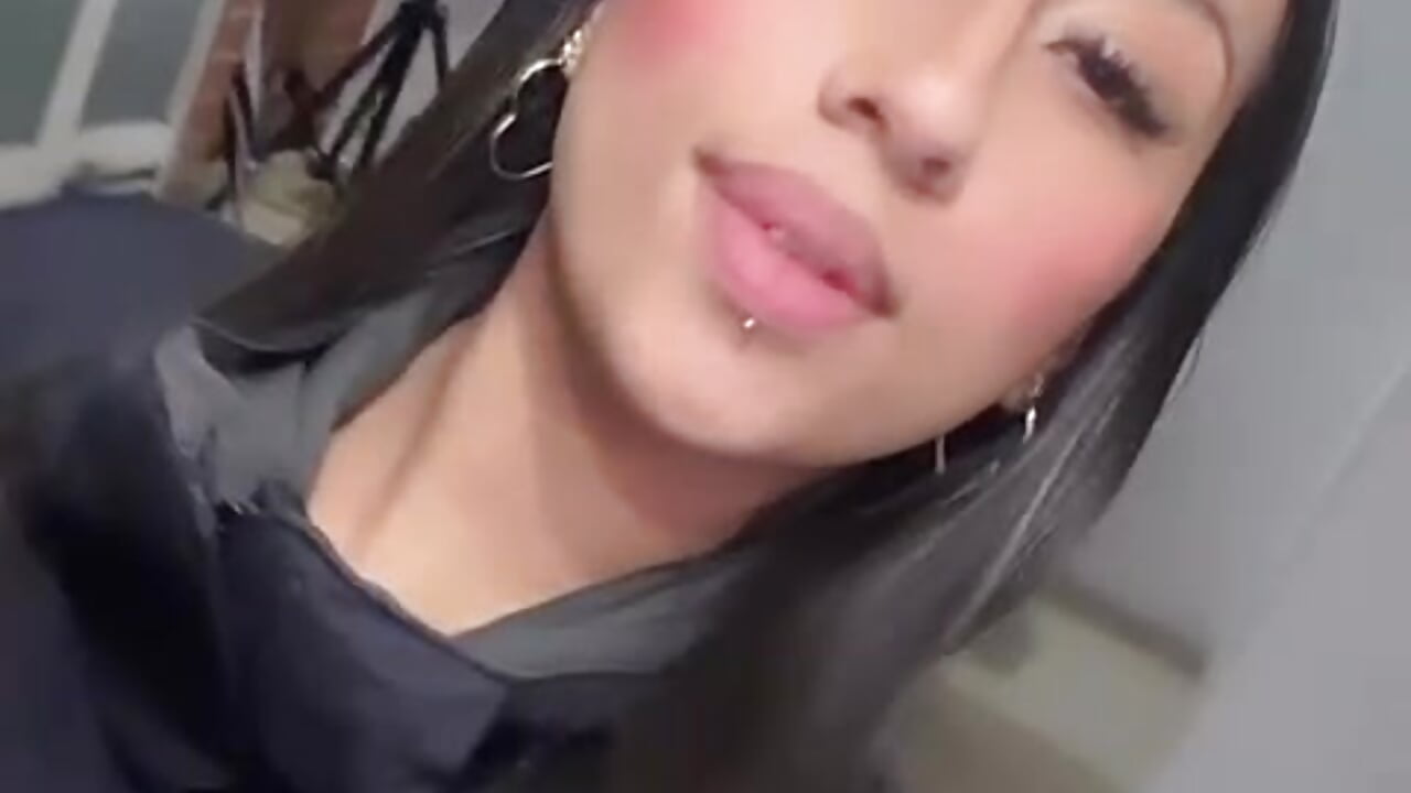 WhatsApp Video 2025-11-27 at 1,38,21 AM - video by ElaStonee cam model