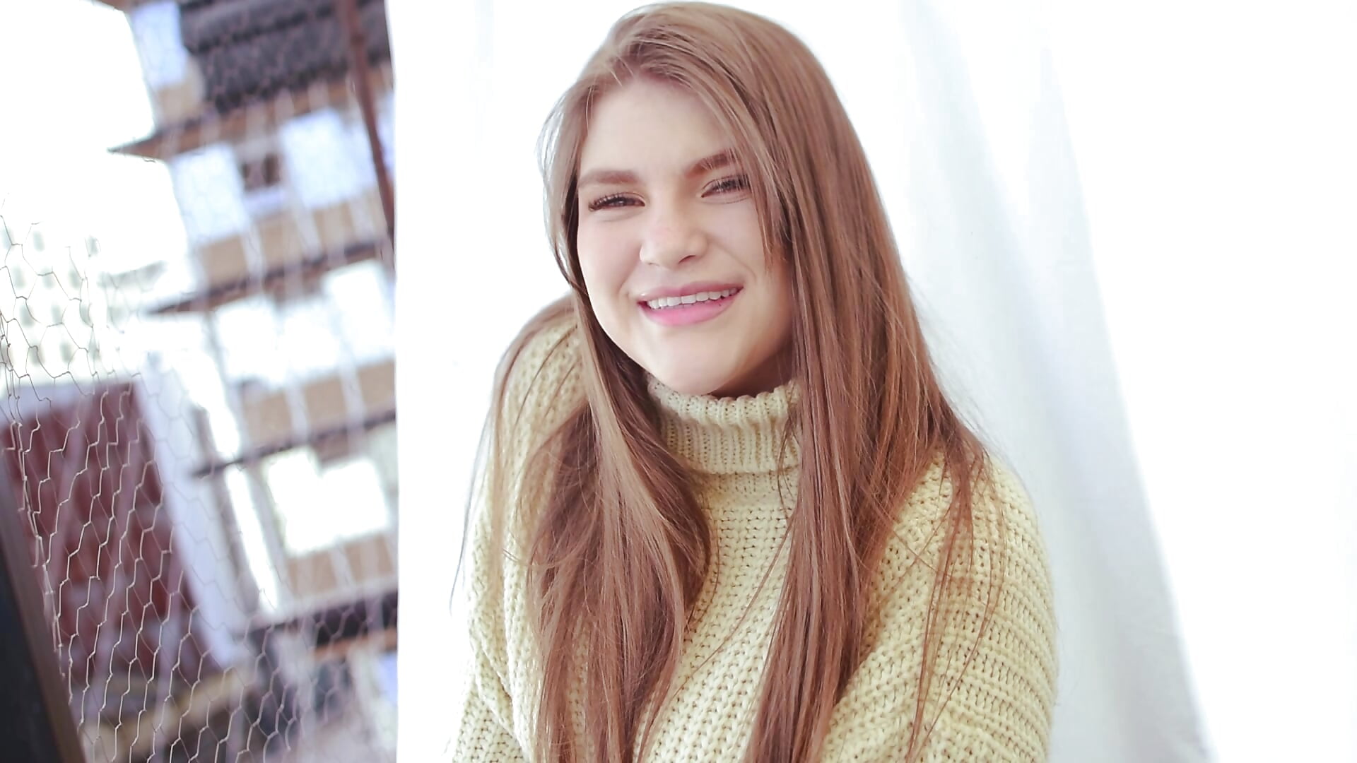 Deep tones - video by LiiaVelvet cam model