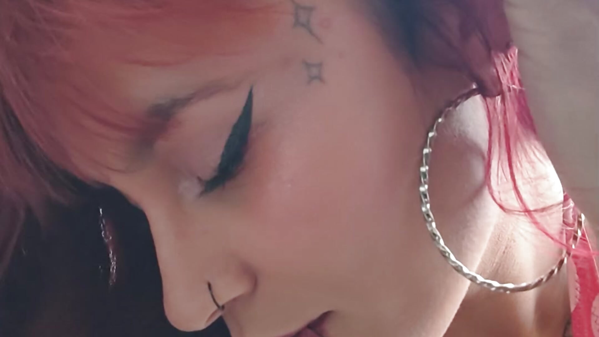 Queriendo más 😈 - video by Charlotte1Demony cam model