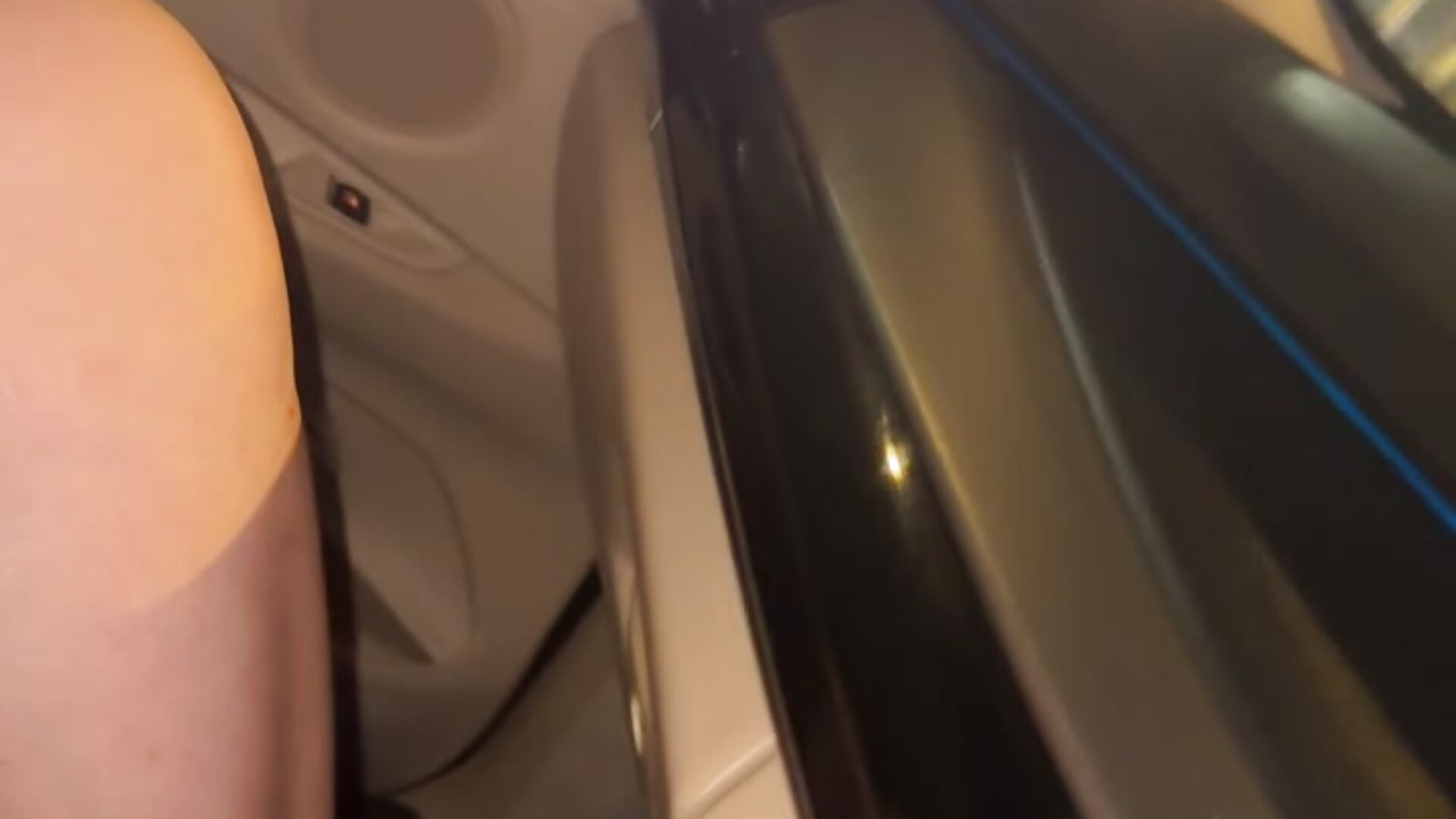 FA58AD02-CE77-4E7D-9DC6-E4F5C677612F – video od webkamerové modelky hamzathedaddy