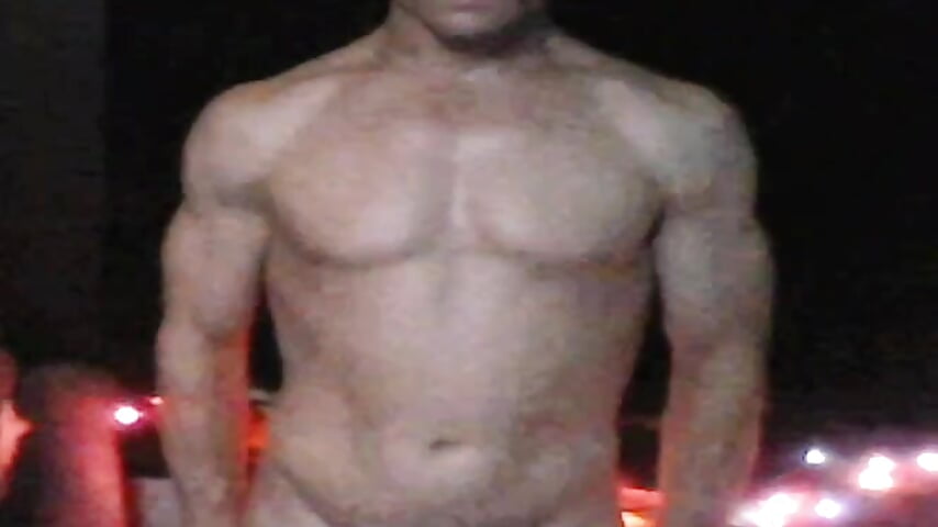 Posing 😁 - video by JockNThirsty cam model