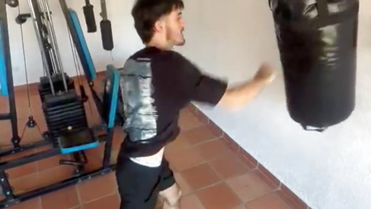 👊🏻👊🏻👊🏻 - vidéo du modèle de showcams Emir_Ozan_