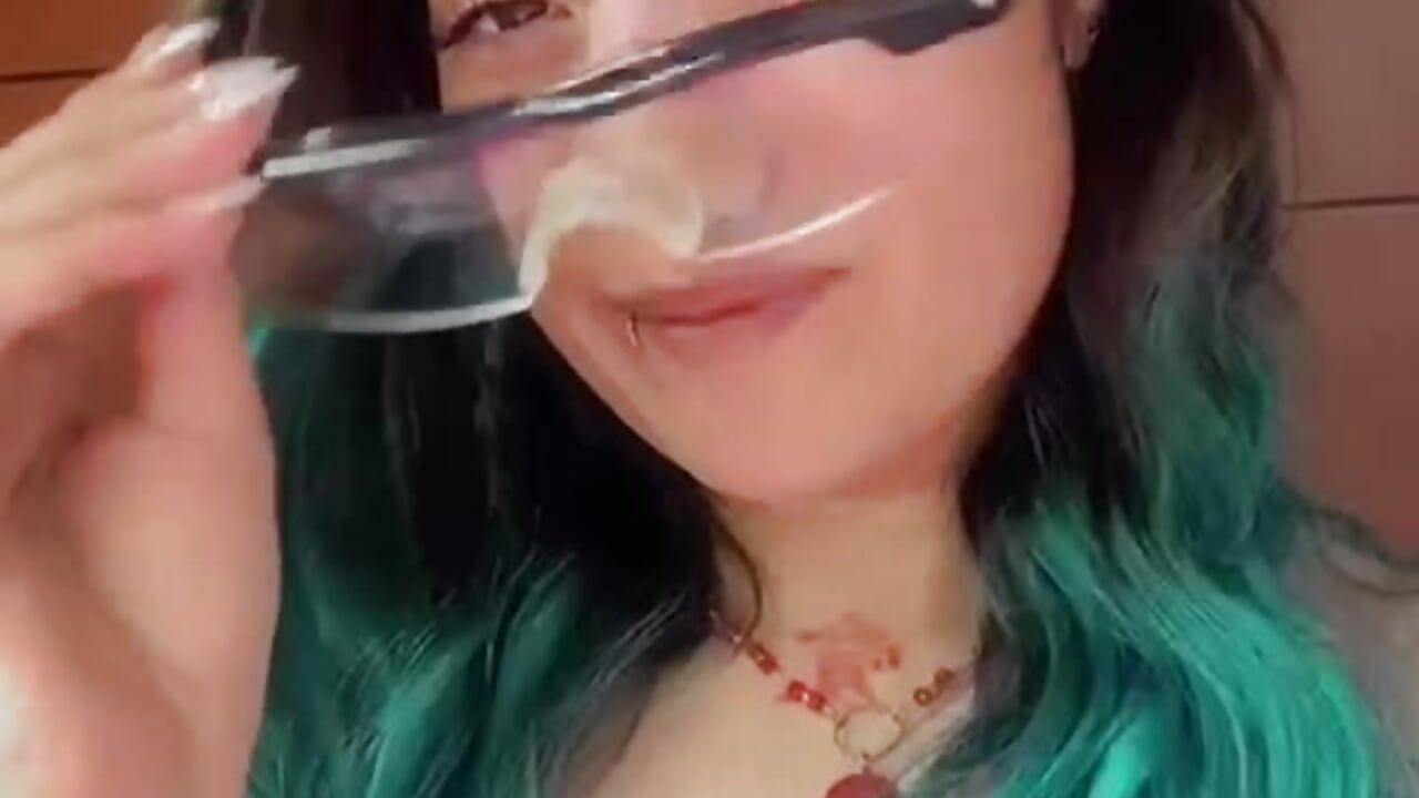 “I don't touch… but I crave.” - video by LunaAponte cam model