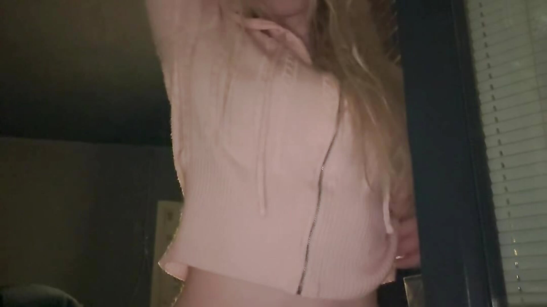 ab440d4e49c64d34b91b2acba2dd3731 - video by mollydollka cam model