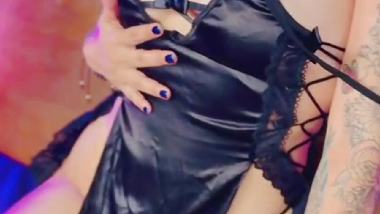 tattoo - video by Saripaulin cam model