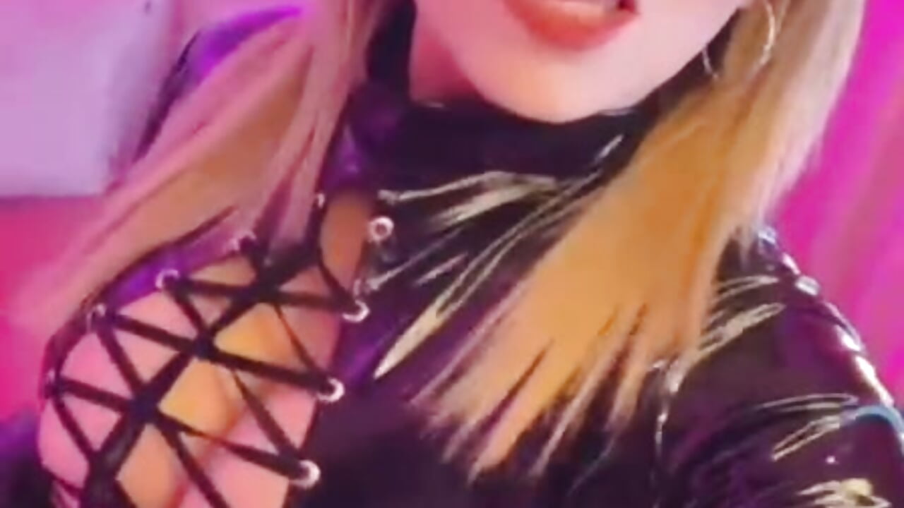 This is me!! - video by HikariWen cam model