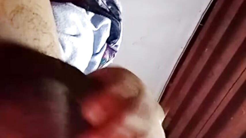 [27 Nov 14:34] Public Show – video od webkamerové modelky Rico123san