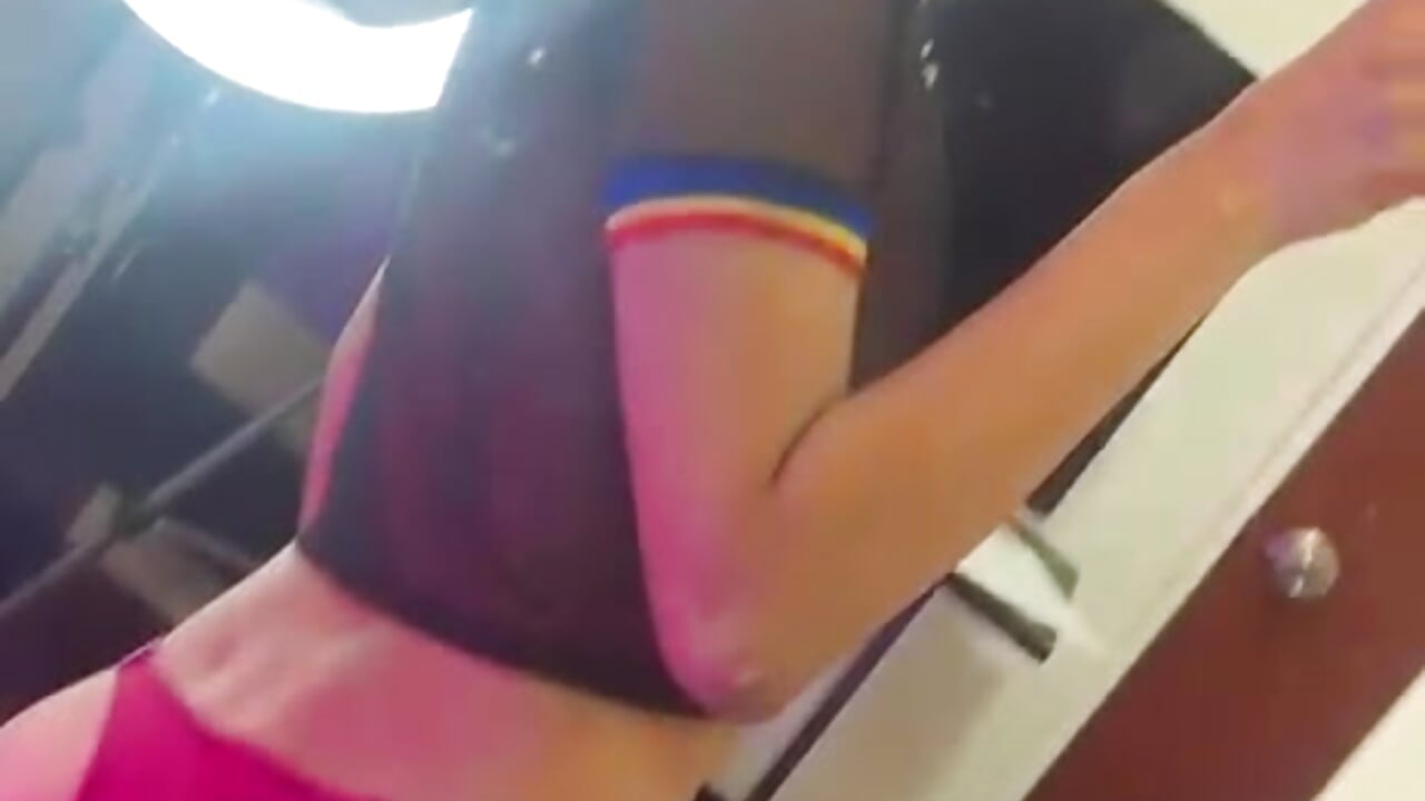 Me🔥🍑 - video by Amelia_hans cam model