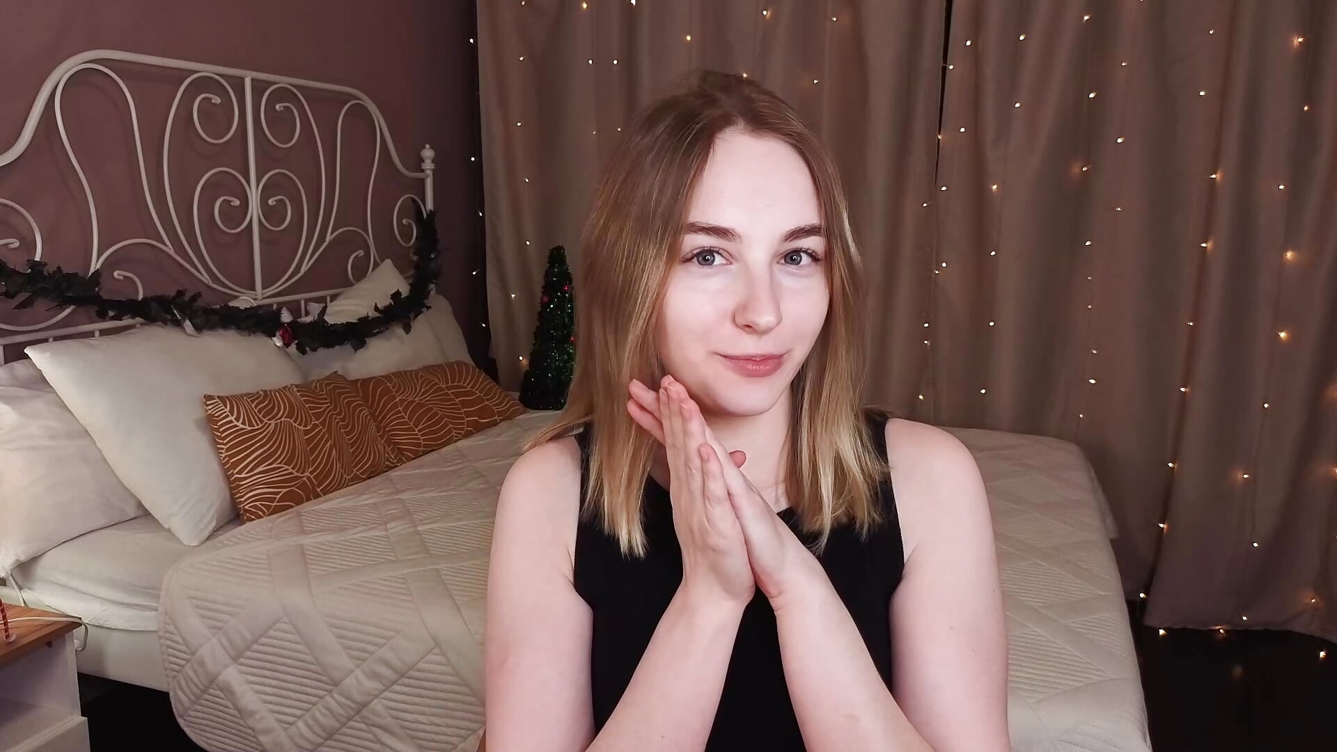 hey! im Polly 🥰 - βίντεο μοντέλου Shy_Polly