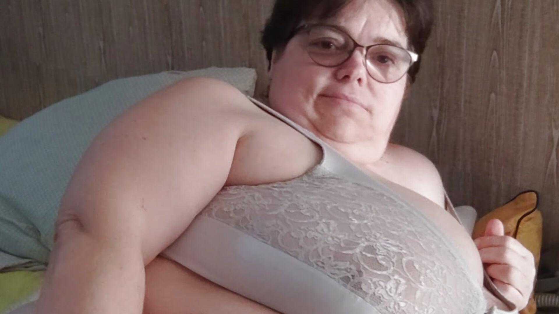 VID_20251104_154505 - video by zazabellephoto17 cam model