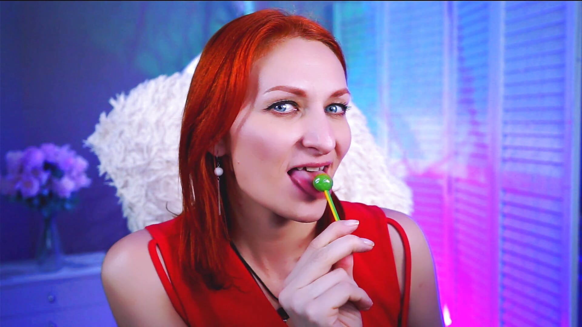 Naughty tongue 😜🔥 - βίντεο μοντέλου DianaTorrens