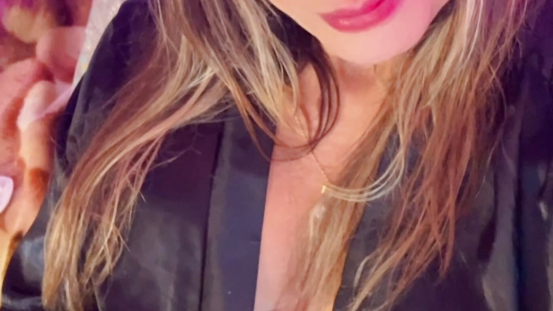 Take a look to whet your appetite - video by Claud_LUX cam model