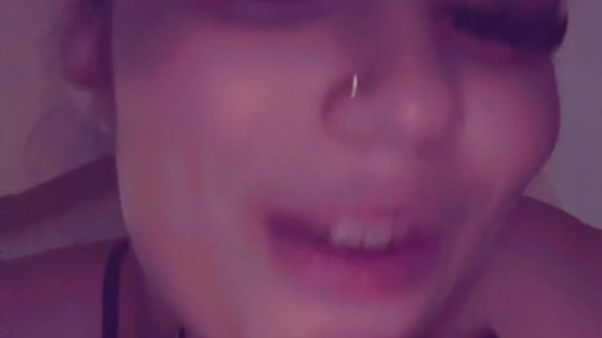 v24044gl0000d68gg2vog65vphjos0a0 - Video von CrazyJessika Cam-Model