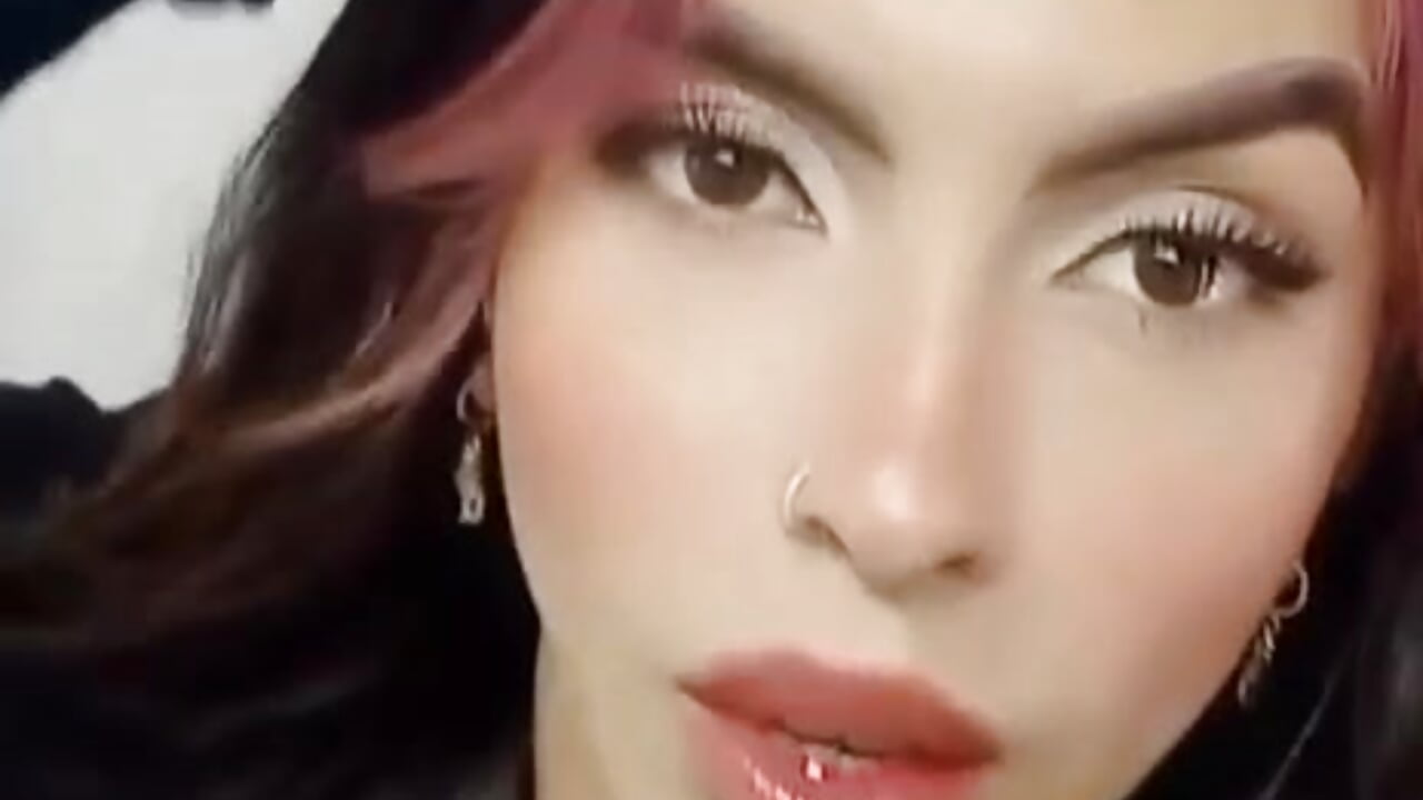 🍒🫶🏻 - video by Fernanda_Thail cam model