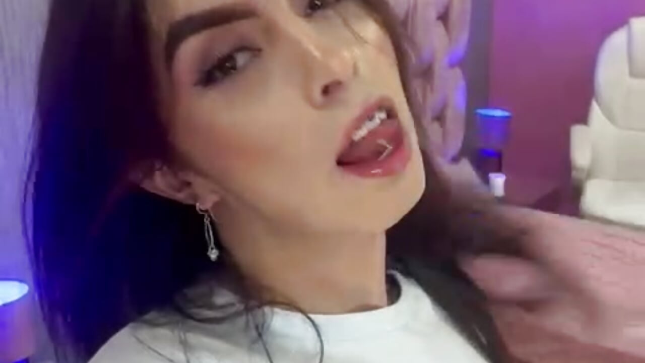 About me - video by Fernanda_Thail cam model