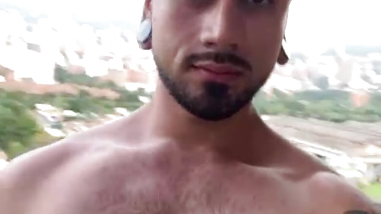 Jhonny - video by heteros_curious cam model